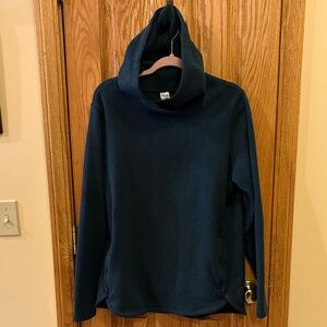 Old Navy Active Go-Dry Sweatshirt in Dark Teal